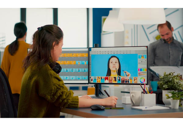 IT services-Graphic & Creative Designing-1